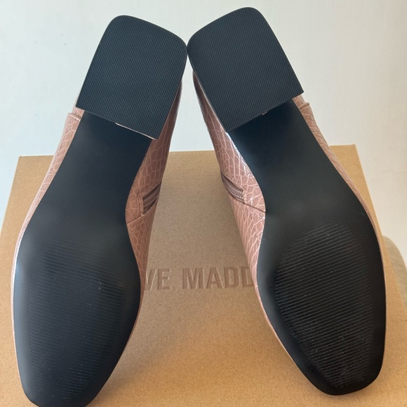 NIB Steve Madden "Darma" Crocodile Embossed Blush Tan Ankle Bootie Size 8 - Picture 14 of 16